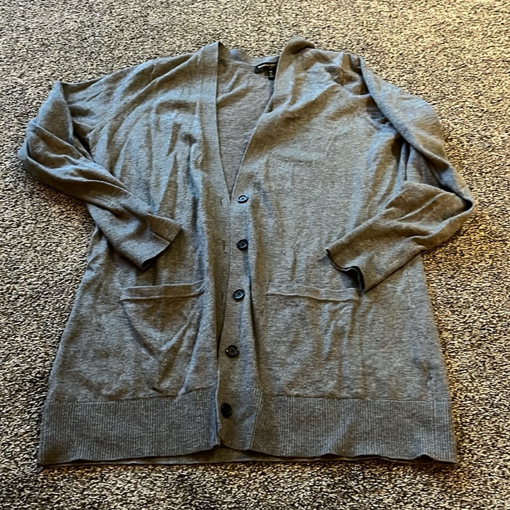 Banana Republic M Grey Button Cardigan